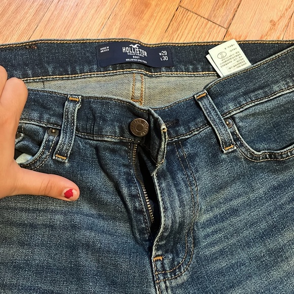 Men’s Hollister Dark washed jeans - Picture 2 of 3